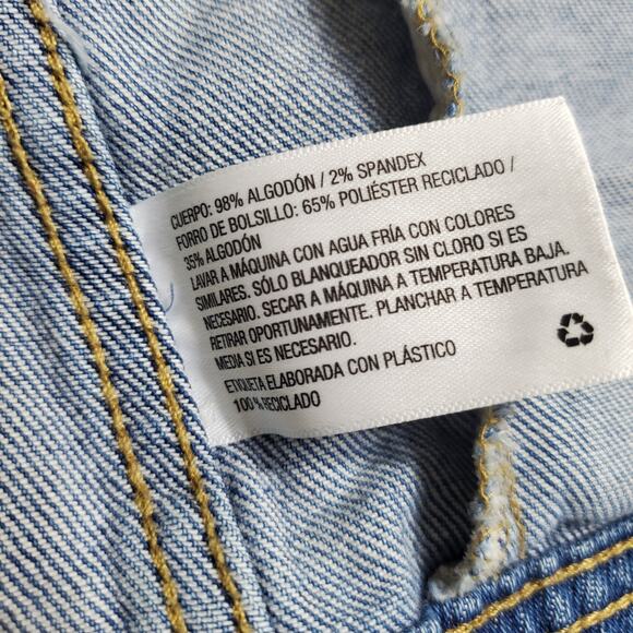 Universal Thread Freeborn Jacket Womens M Blue Jean Denim Trucker Button Pockets - Picture 7 of 7